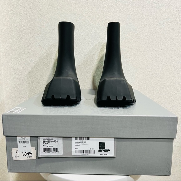Balenciaga Men’s Trooper Rubber Boots - Picture 12 of 14